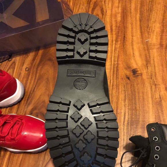 All Black Timberlands Brand New Never Wore - Picture 8 of 8